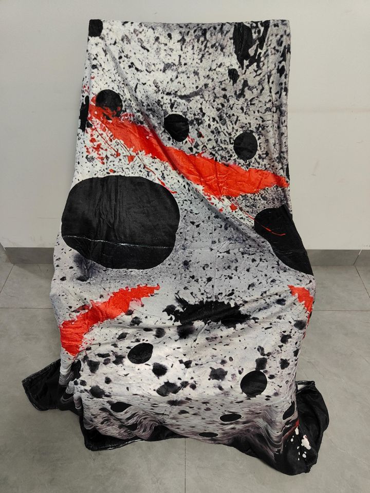 Jason Mask Fleece Throw Blanket: Horror Movie Decor