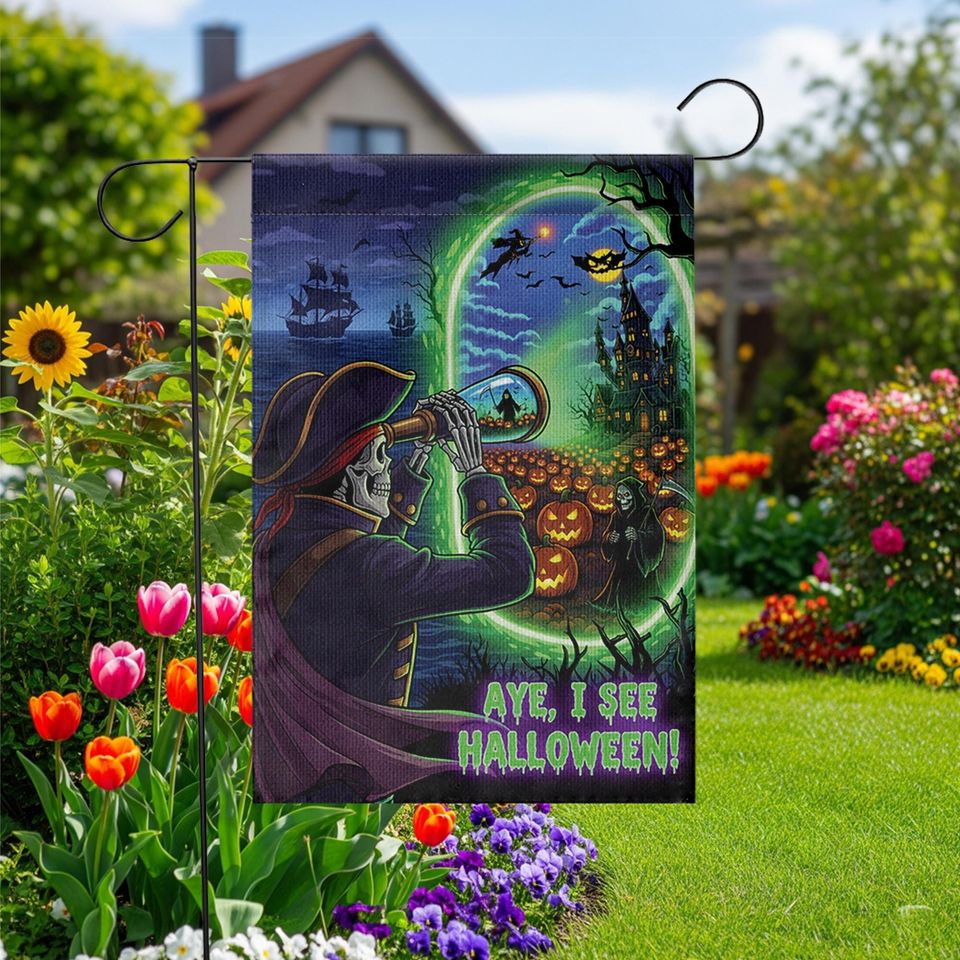 Pirate Skeleton Halloween Garden Flag: Spooky Nautical Decor
