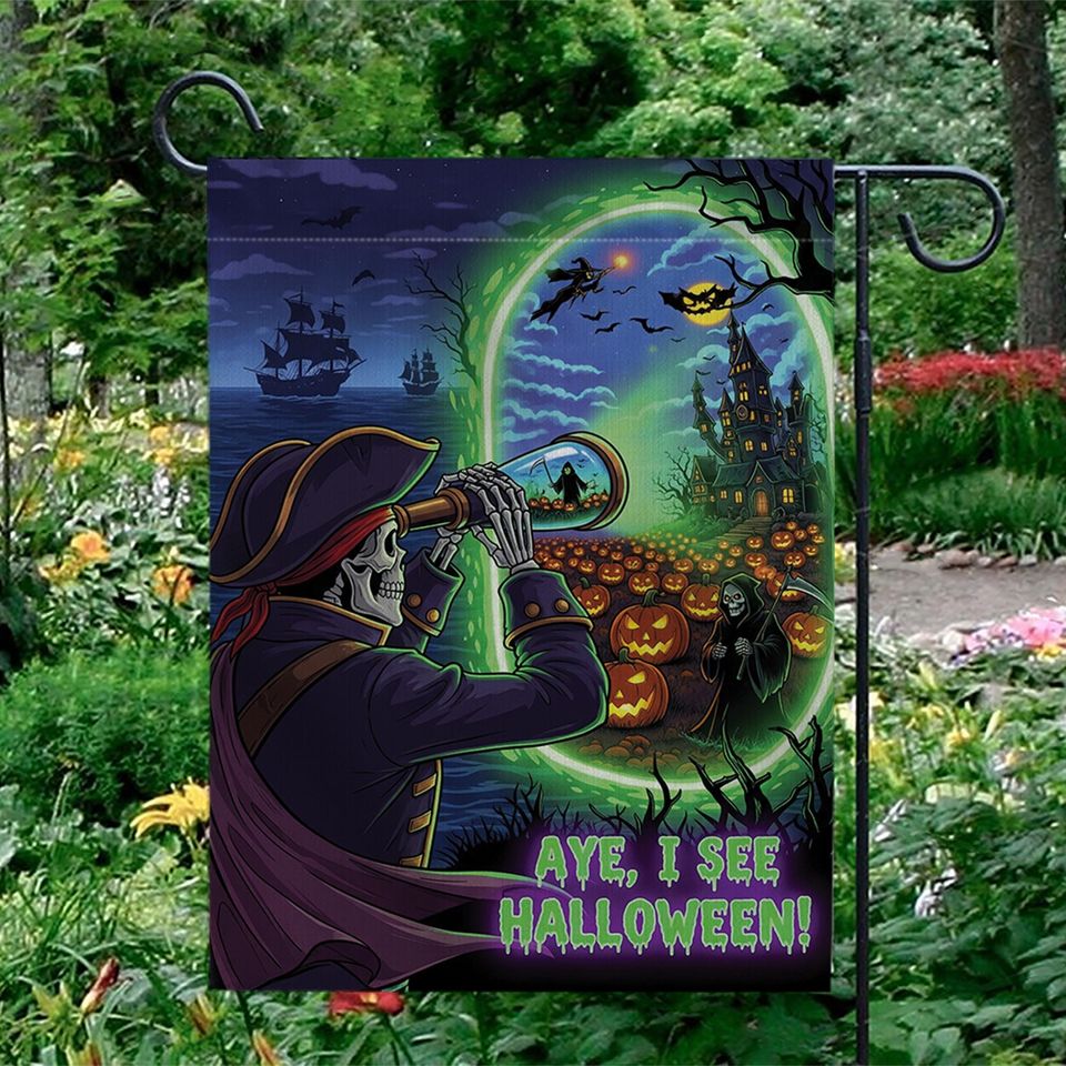 Pirate Skeleton Halloween Garden Flag: Spooky Nautical Decor