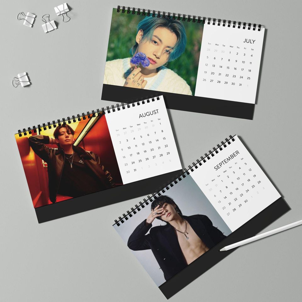 Jung Kook Bias BTS Kpop 2026 Office Desk Calendar - Christmas Gift for Fans