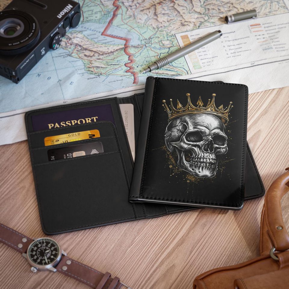 Skull Crown Passport Cover