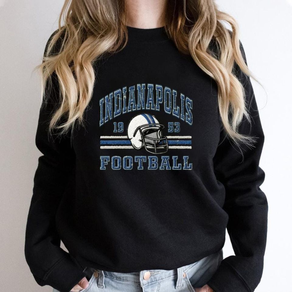 Embroidered  Oversized Sweatshirt, Unisex College Sweater, Vintage Streetwear Pullover