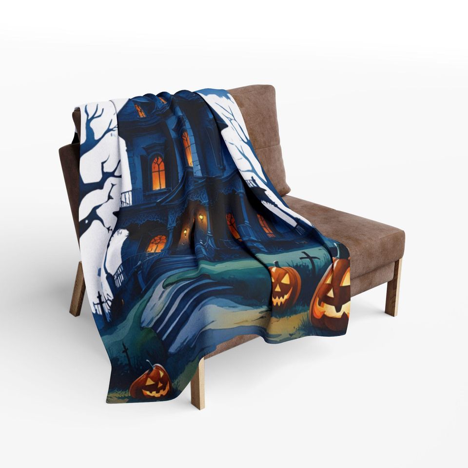 Haunted House Halloween Fleece Blanket: Spooky Ghost & Pumpkin Throw