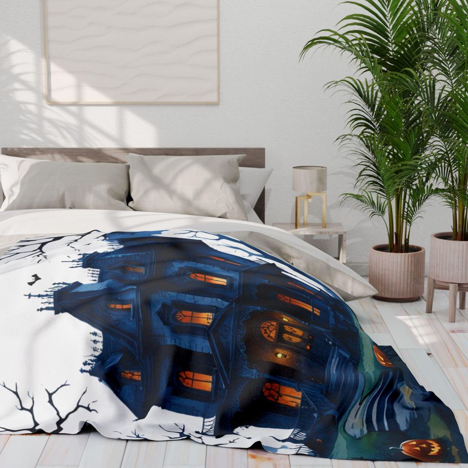 Haunted House Halloween Fleece Blanket: Spooky Ghost & Pumpkin Throw