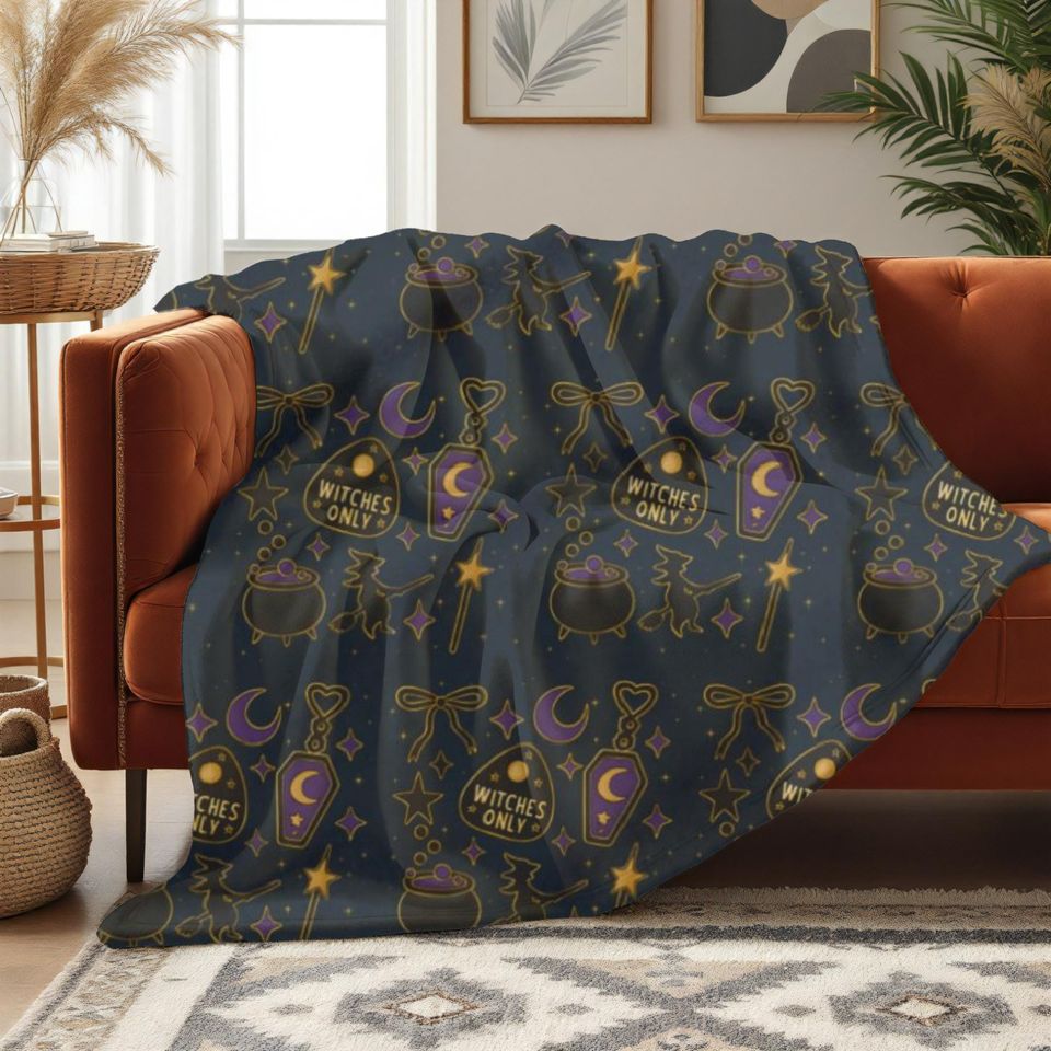 Witchy Arctic Fleece Blanket: Cozy Halloween Throw, Fall Couch Decor