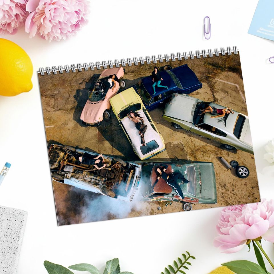 KATSEYE Desk Calendar 2026