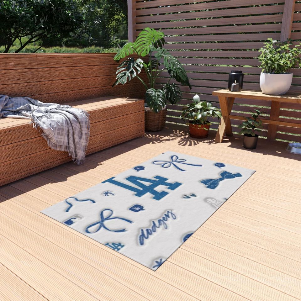 LA Dodgers Outdoor Rug: Polyester Chenille, Non-Slip Game Day Decor