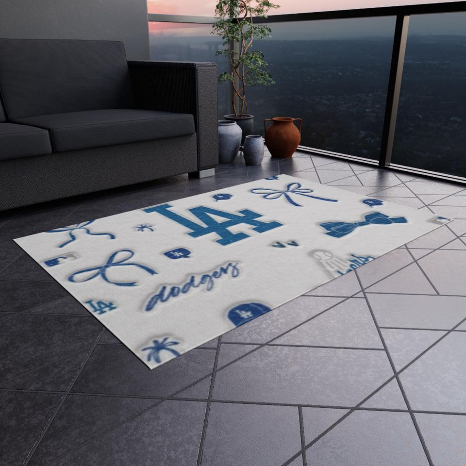 LA Dodgers Outdoor Rug: Polyester Chenille, Non-Slip Game Day Decor