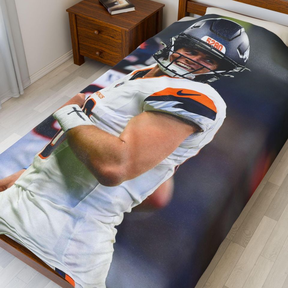 Bo Nix Broncos Throw Blanket