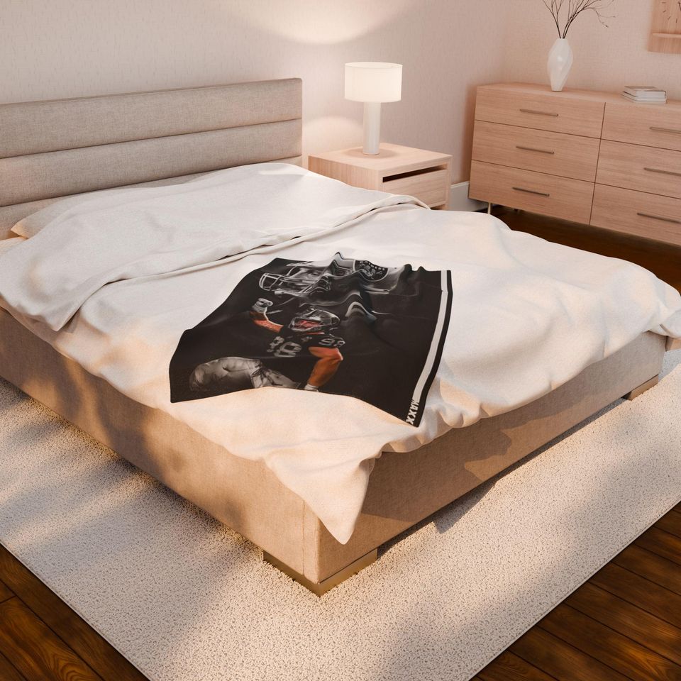 Maxx Crosby Throw Blanket
