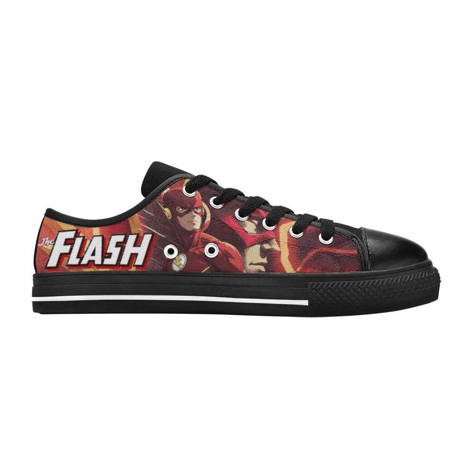 The Flash Low Top Shoes Sneakers
