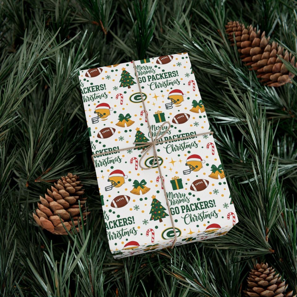 Green Bay Packers Christmas Wrapping Paper | Team Spirit
