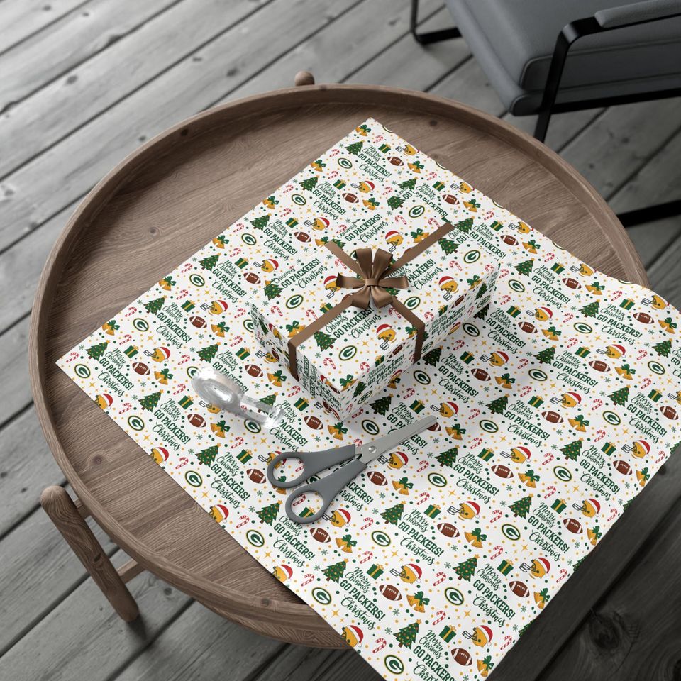 Green Bay Packers Christmas Wrapping Paper | Team Spirit