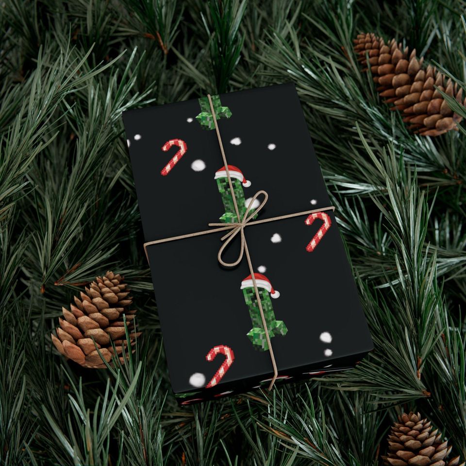 Minecraft Creeper Holiday Gift Wrap Paper