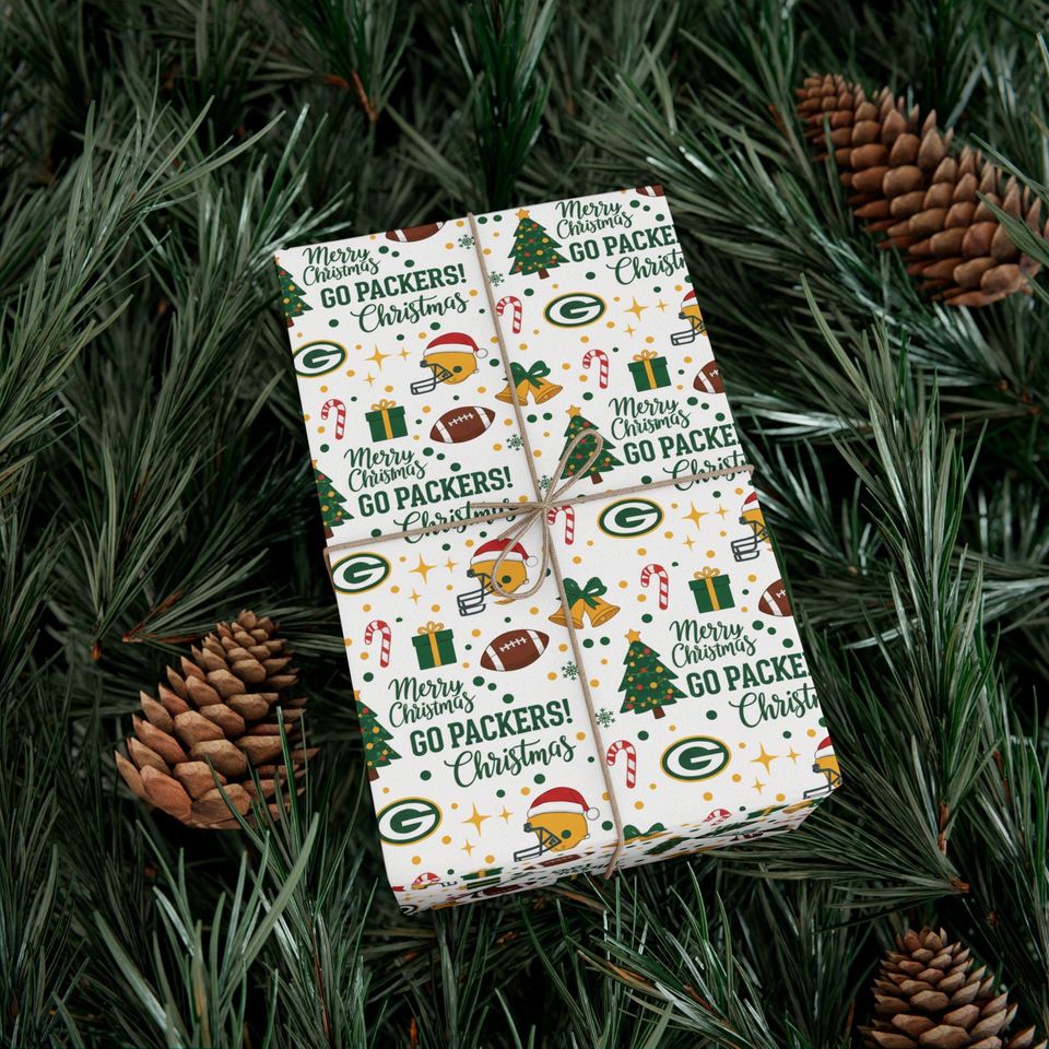 Green Bay Packers Christmas Wrapping Paper | Team Spirit