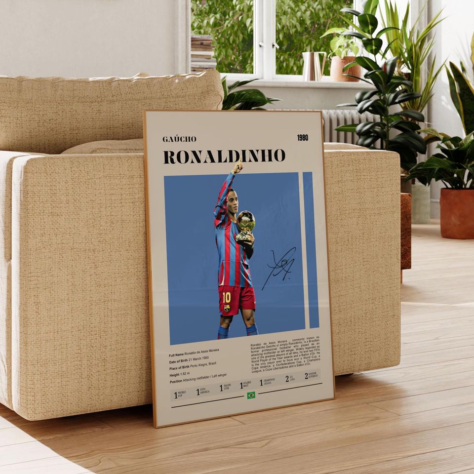 Ronaldinho Poster: Football Icon & Magic Player