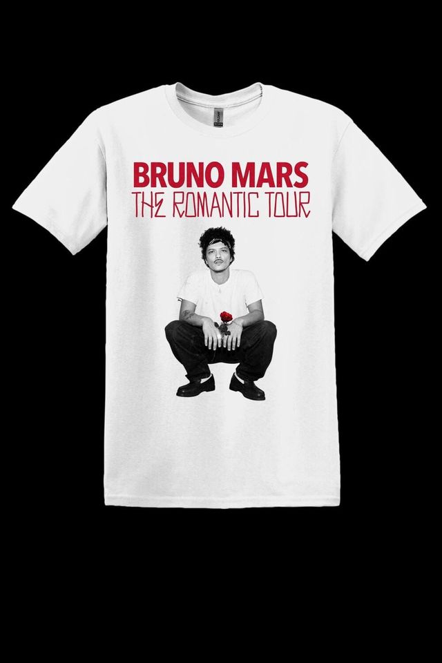 Bruno Mars The Romantic Tour 2026 Fan Tee