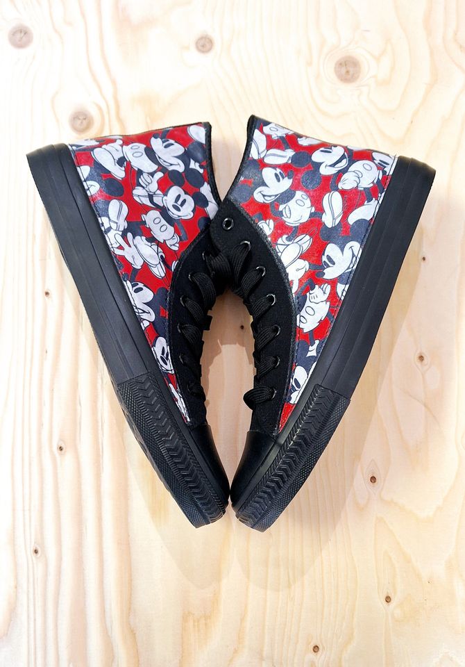 Disney Mickey Mouse high top sneaker