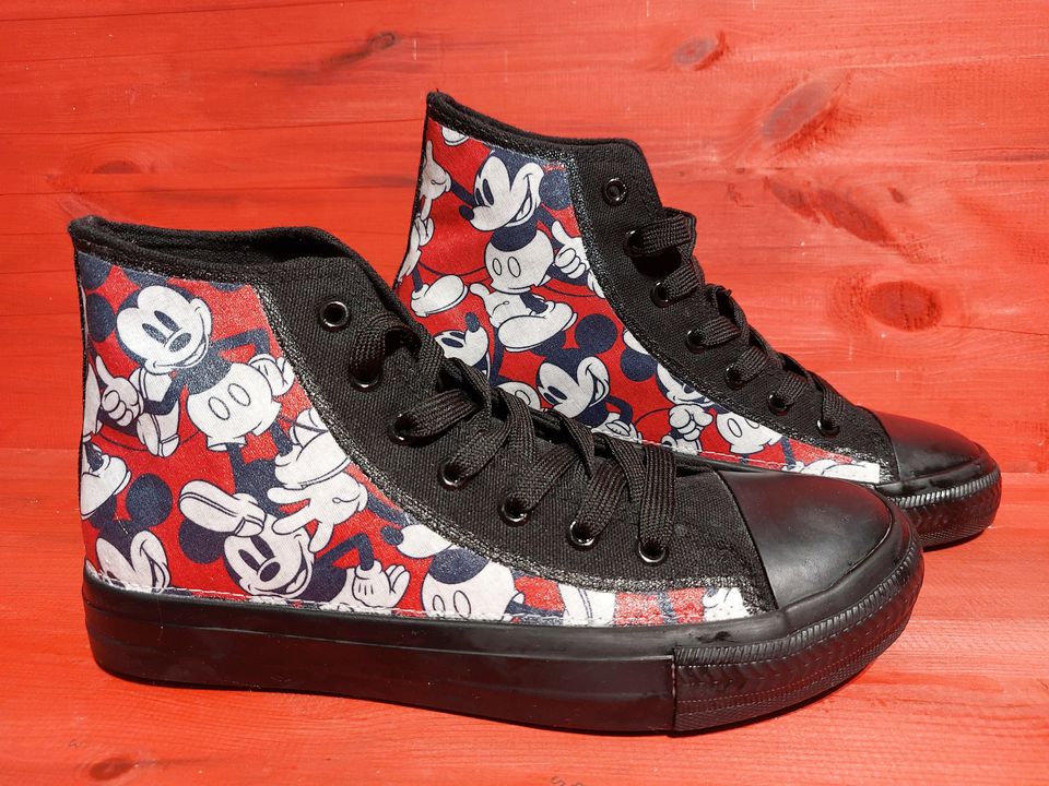 Disney Mickey Mouse high top sneaker