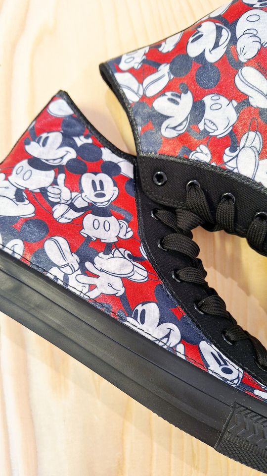Disney Mickey Mouse high top sneaker