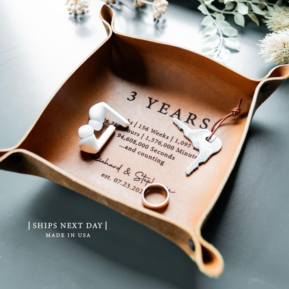3 Year Anniversary Gift, Personalized Gift for Him, Custom Leather Catchall Tray