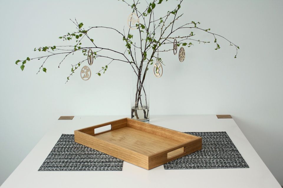 Wooden serving tray. Oak wood tray