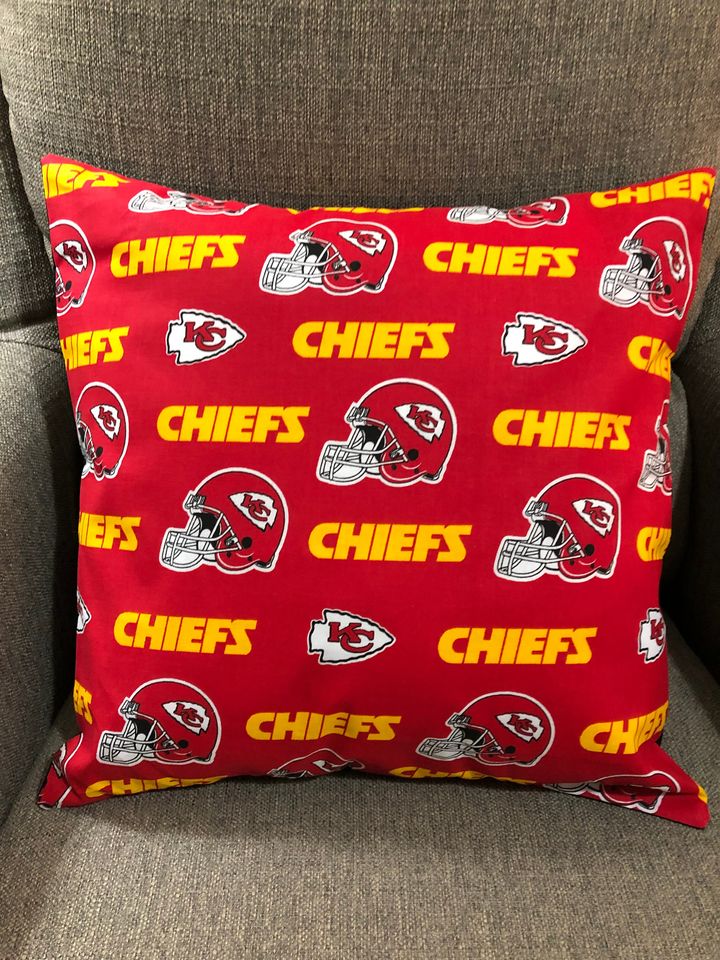 Kansas City Chiefs throw pillow